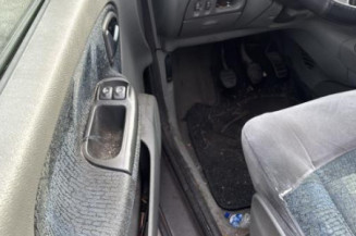 Bras essuie glace arriere RENAULT SCENIC 1