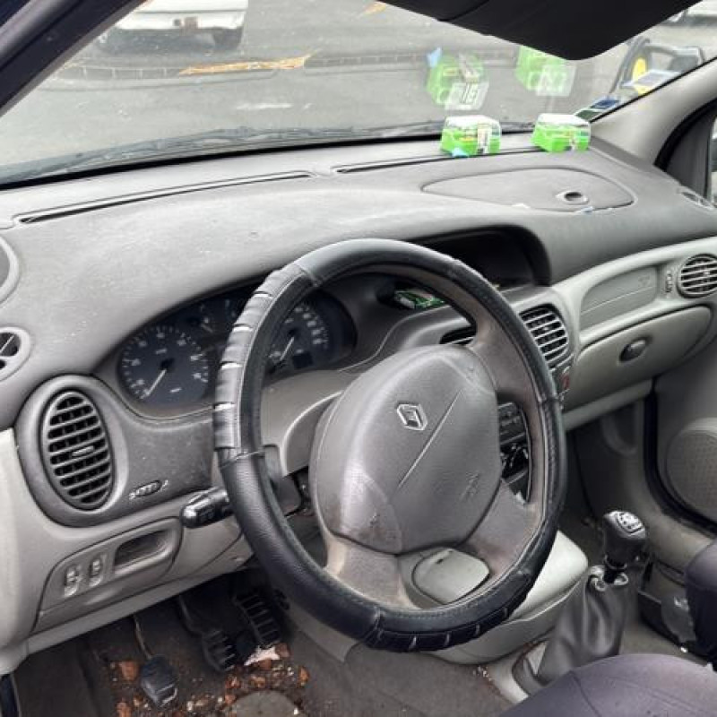 Feu arriere stop central RENAULT SCENIC 1 Photo n°13