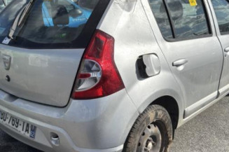 Bras essuie glace arriere DACIA SANDERO 1