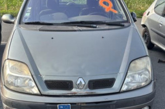 Feu arriere stop central RENAULT SCENIC 1