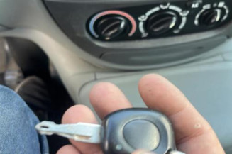 Bras essuie glace arriere RENAULT SCENIC 1