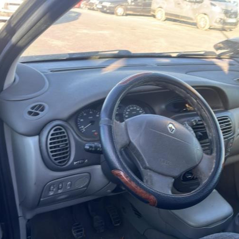 Bras essuie glace arriere RENAULT SCENIC 1 Photo n°9