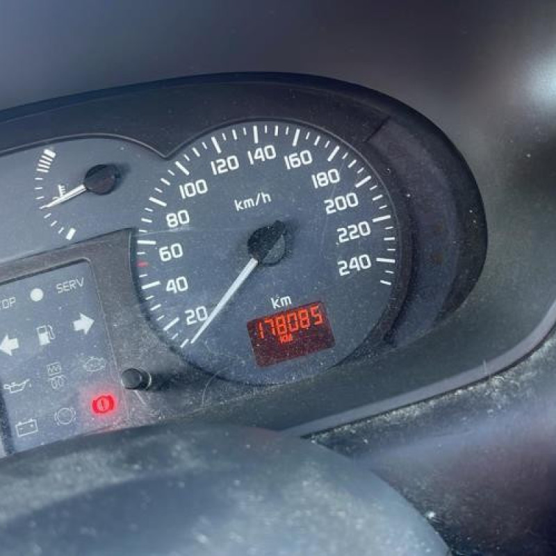 Feu arriere stop central RENAULT SCENIC 1 Photo n°11