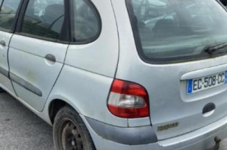 Feu arriere stop central RENAULT SCENIC 1
