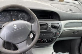 Custode arriere droit RENAULT SCENIC 1