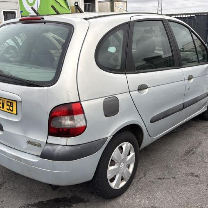 Feu arriere stop central RENAULT SCENIC 1 Photo n°5