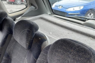 Feu arriere stop central RENAULT SCENIC 1