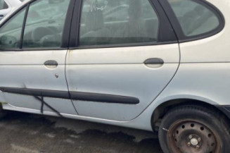 Bras essuie glace arriere RENAULT SCENIC 1