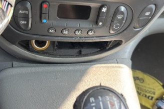 Feu arriere stop central RENAULT SCENIC 1