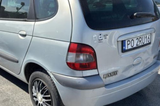 Custode arriere droit RENAULT SCENIC 1