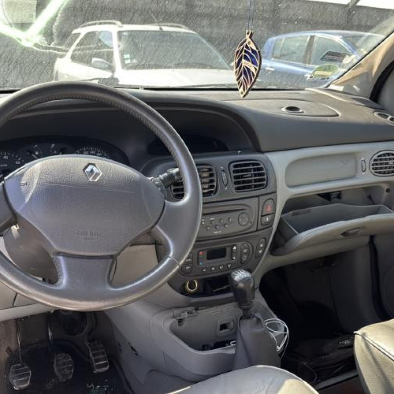 Custode arriere droit RENAULT SCENIC 1 Photo n°13