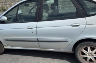 Feu arriere stop central RENAULT SCENIC 1