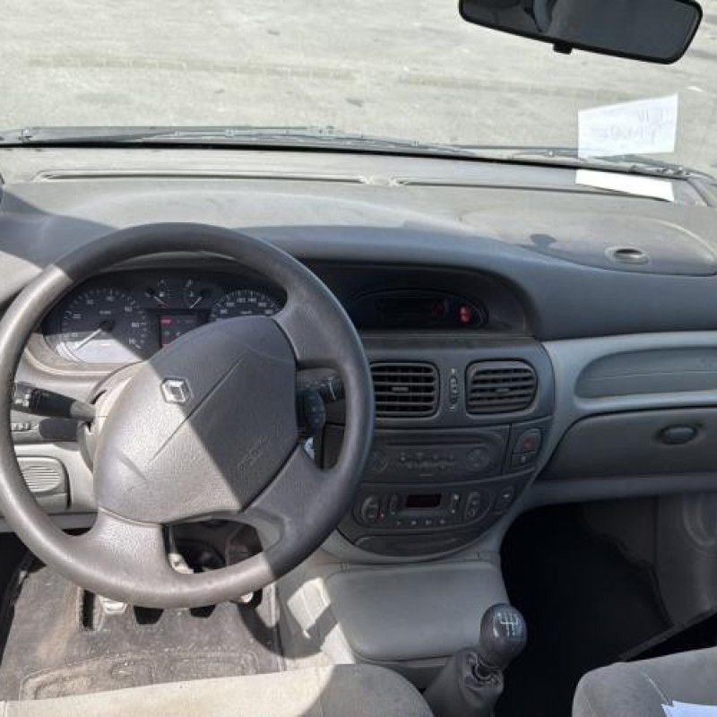 Feu arriere stop central RENAULT SCENIC 1 Photo n°12