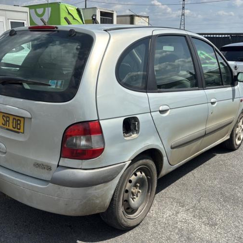 Feu arriere stop central RENAULT SCENIC 1 Photo n°14