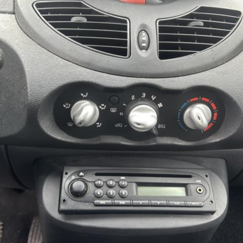 Feu arriere principal gauche (feux) RENAULT TWINGO 2 Photo n°17