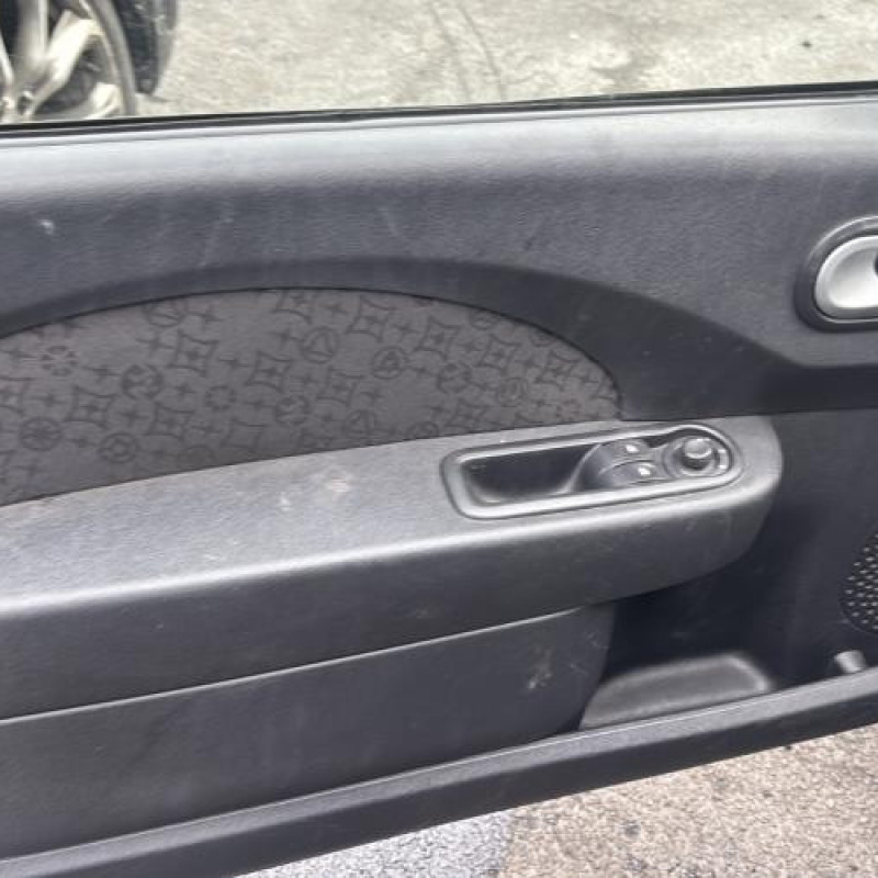 Feu arriere principal gauche (feux) RENAULT TWINGO 2 Photo n°10