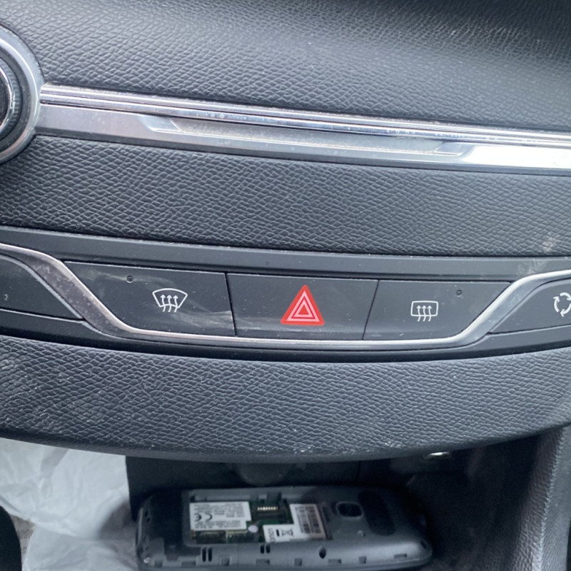 PEUGEOT 308 2 SW PHASE 2 BREAK 1.5 BLUE HDI - 16V TURBO Photo n°10