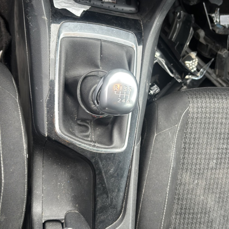 PEUGEOT 308 2 SW PHASE 2 BREAK 1.5 BLUE HDI - 16V TURBO Photo n°24