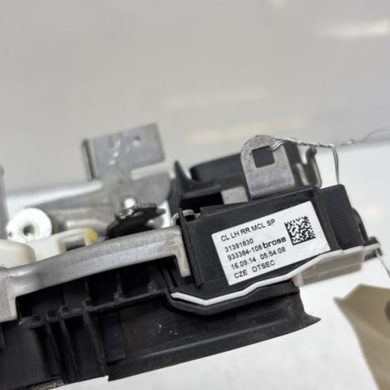 Serrure arriere gauche VOLVO V 40 2 Photo n°2