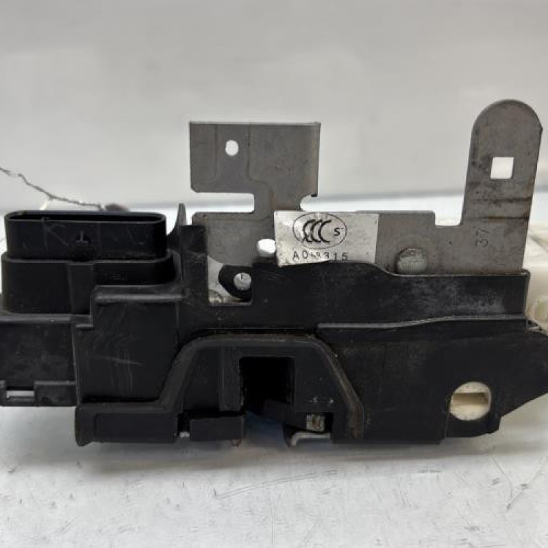 Serrure arriere gauche VOLVO V 40 2 Photo n°4