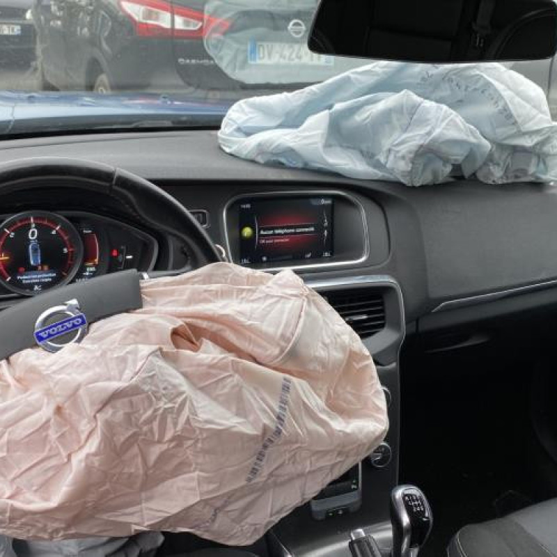 Serrure arriere gauche VOLVO V 40 2 Photo n°19