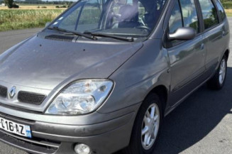 Moteur essuie glace avant RENAULT SCENIC 1