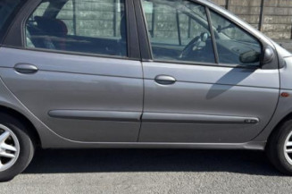 Moteur essuie glace avant RENAULT SCENIC 1