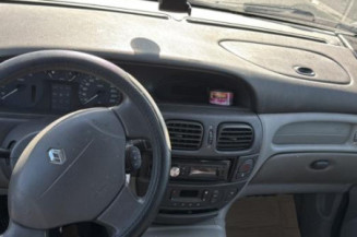 Moteur essuie glace avant RENAULT SCENIC 1