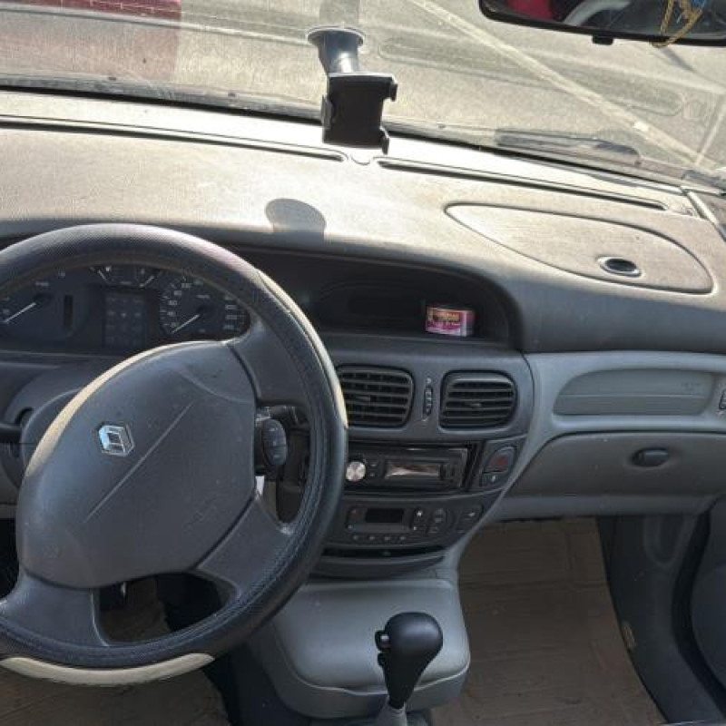 Moteur essuie glace avant RENAULT SCENIC 1 Photo n°19