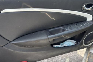 Attache ceinture avant gauche RENAULT MEGANE 3