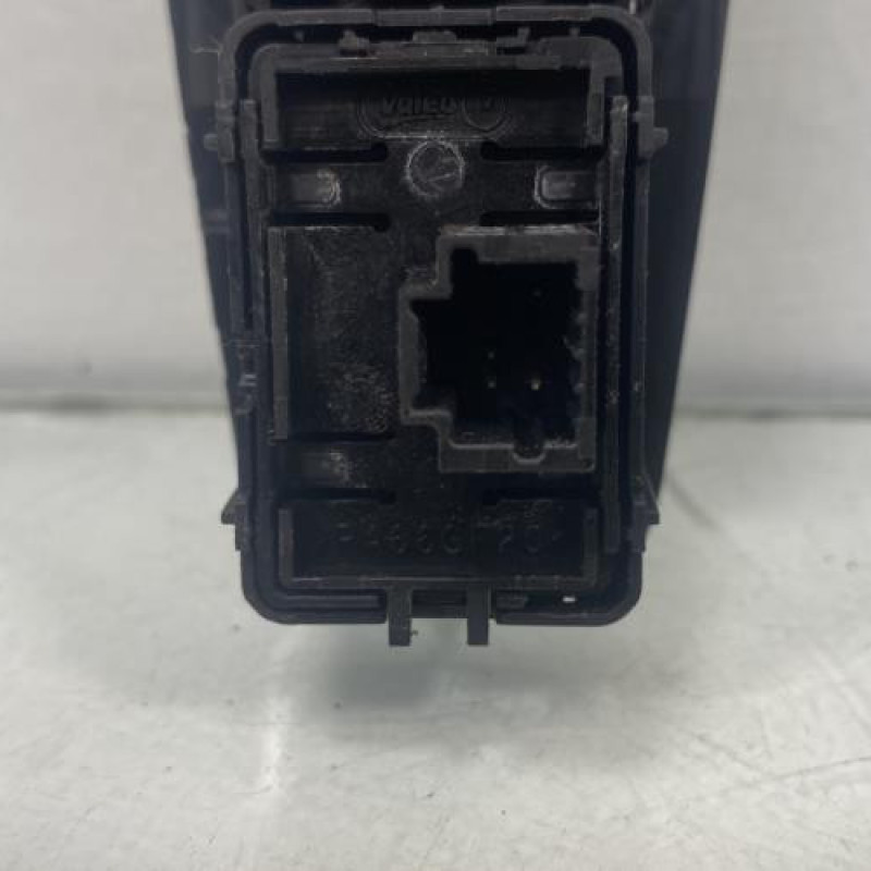 Interrupteur de leve vitre avant gauche RENAULT MEGANE 3 Photo n°4