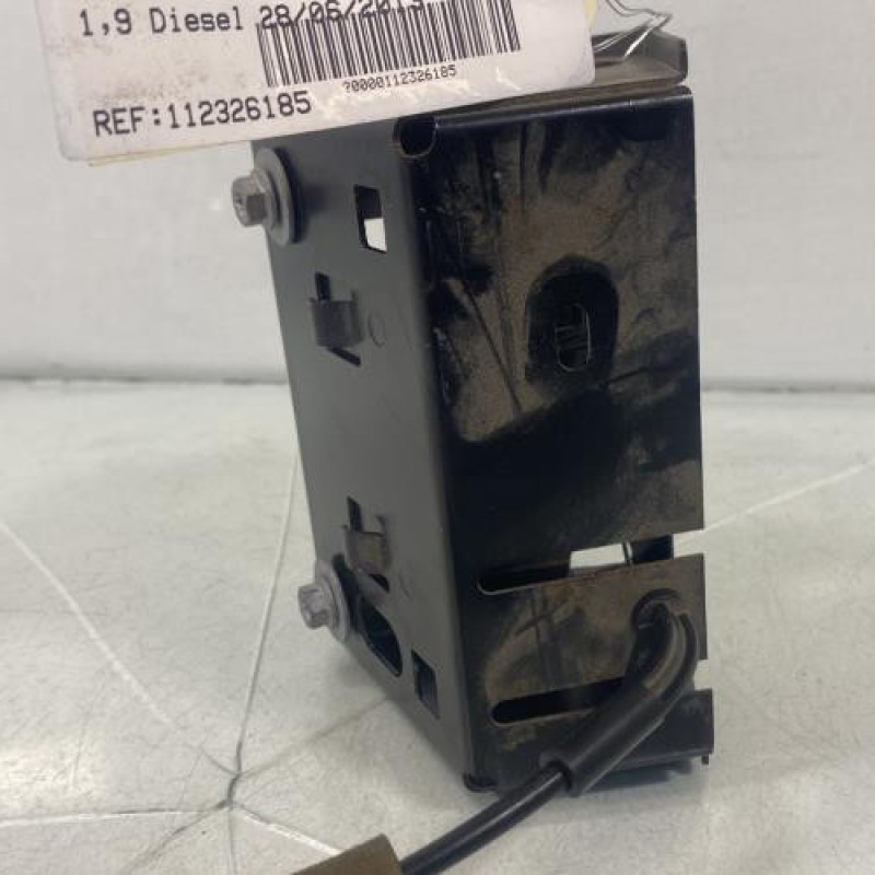 Serrure de coffre RENAULT MEGANE 3 Photo n°4