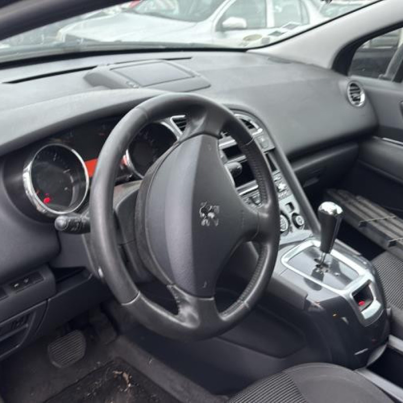 Porte avant gauche PEUGEOT 5008 1 Photo n°18