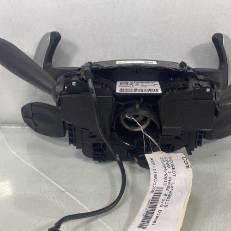 Com (Bloc Contacteur Tournant+Commodo Essuie Glace+Commodo Phare) PEUGEOT 5008 1 Photo n°2