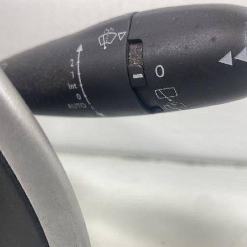 Com (Bloc Contacteur Tournant+Commodo Essuie Glace+Commodo Phare) PEUGEOT 5008 1 Photo n°5