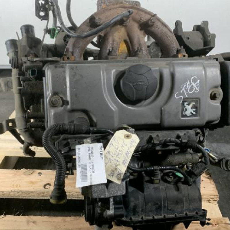 Moteur PEUGEOT 206 Photo n°1