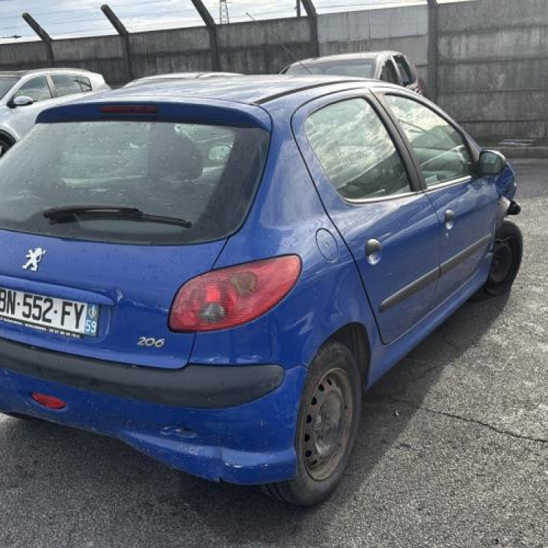 Moteur PEUGEOT 206 Photo n°8