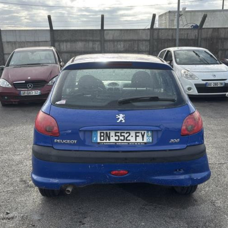 Moteur PEUGEOT 206 Photo n°10