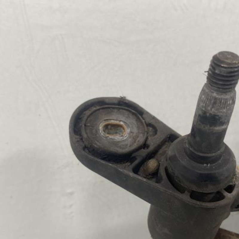 Moteur essuie glace avant RENAULT CLIO 3 Photo n°3