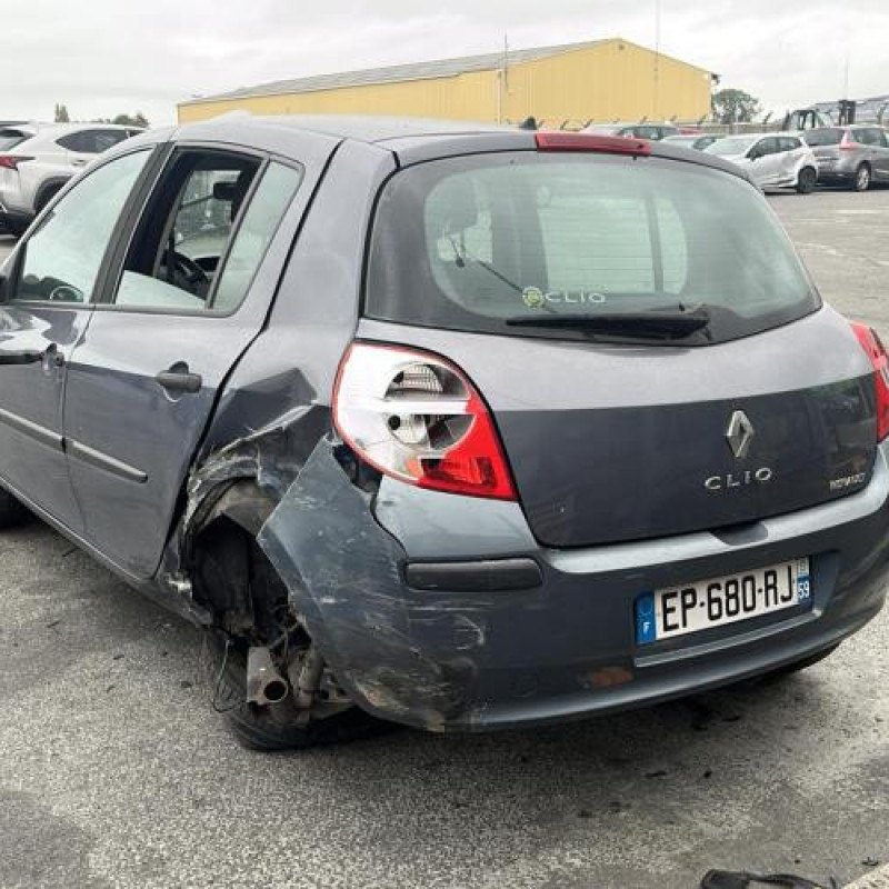 Moteur essuie glace avant RENAULT CLIO 3 Photo n°9