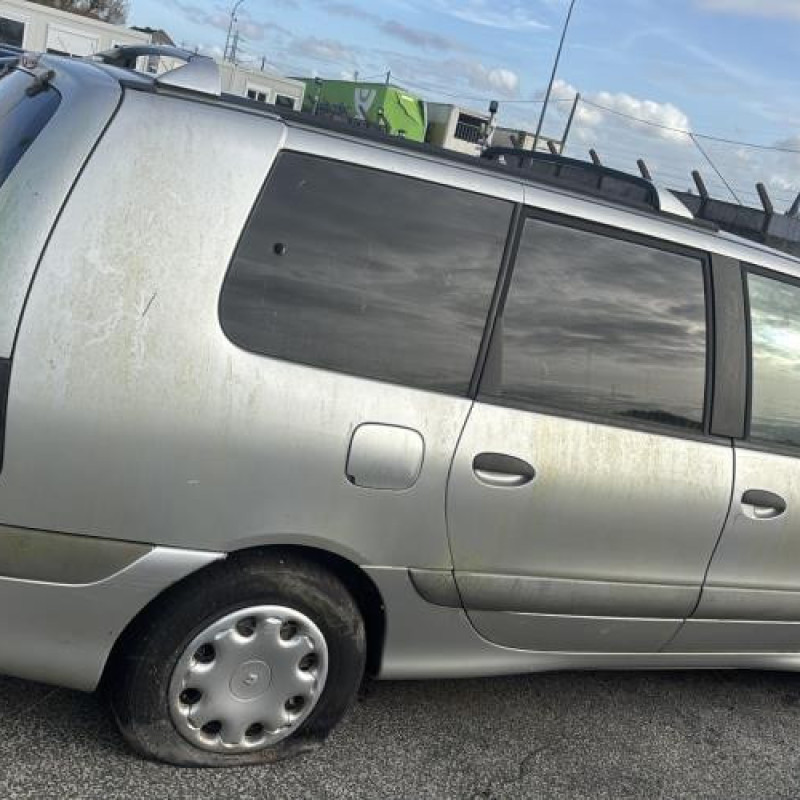 Feu arriere principal gauche (feux) RENAULT GRAND ESPACE 3 Photo n°10