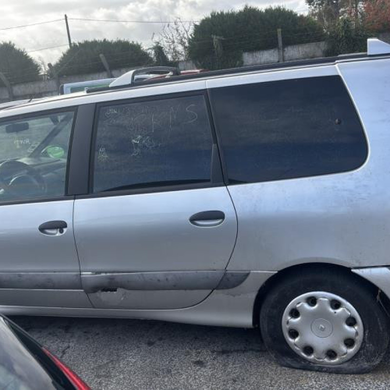 Feu arriere principal gauche (feux) RENAULT GRAND ESPACE 3 Photo n°11