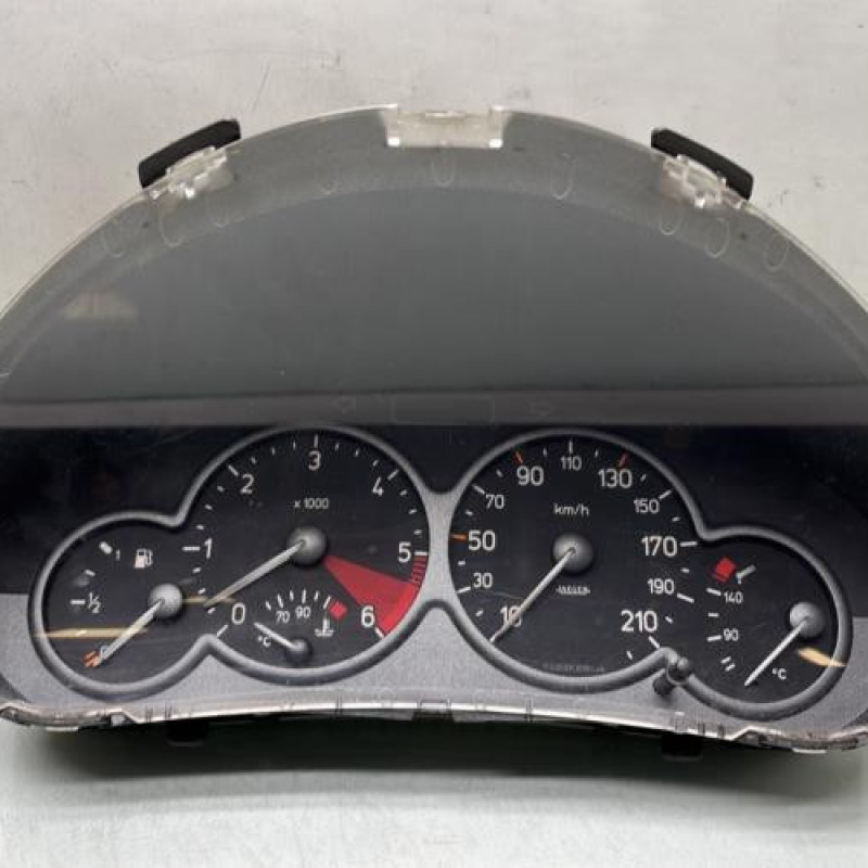 Compteur PEUGEOT 206 Photo n°1