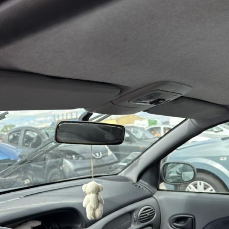 Feu arriere principal droit (feux) RENAULT MEGANE 1 Photo n°18