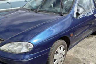 Retroviseur gauche RENAULT MEGANE 1