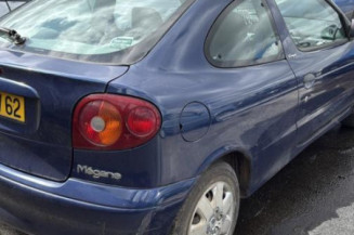 Retroviseur gauche RENAULT MEGANE 1