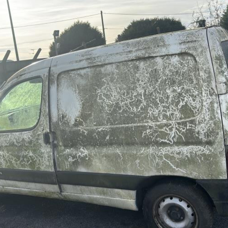 Moteur CITROEN BERLINGO 1 Photo n°14