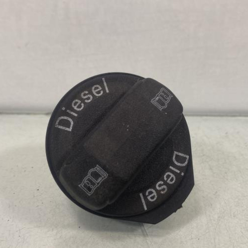 Bouchon de carburant VOLKSWAGEN POLO 5 Photo n°1