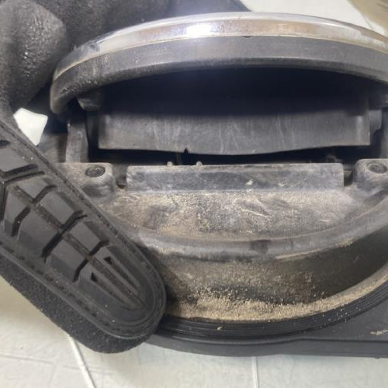 Bouton de coffre VOLKSWAGEN POLO 5 Photo n°3