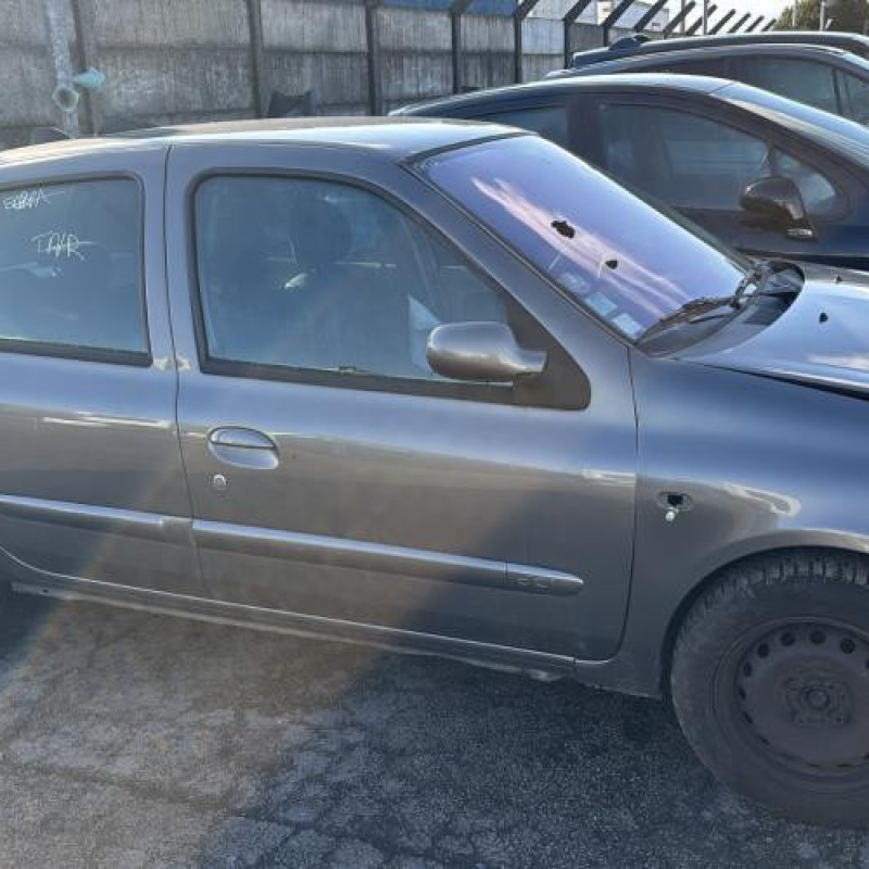 Moteur RENAULT CLIO 2 Photo n°8